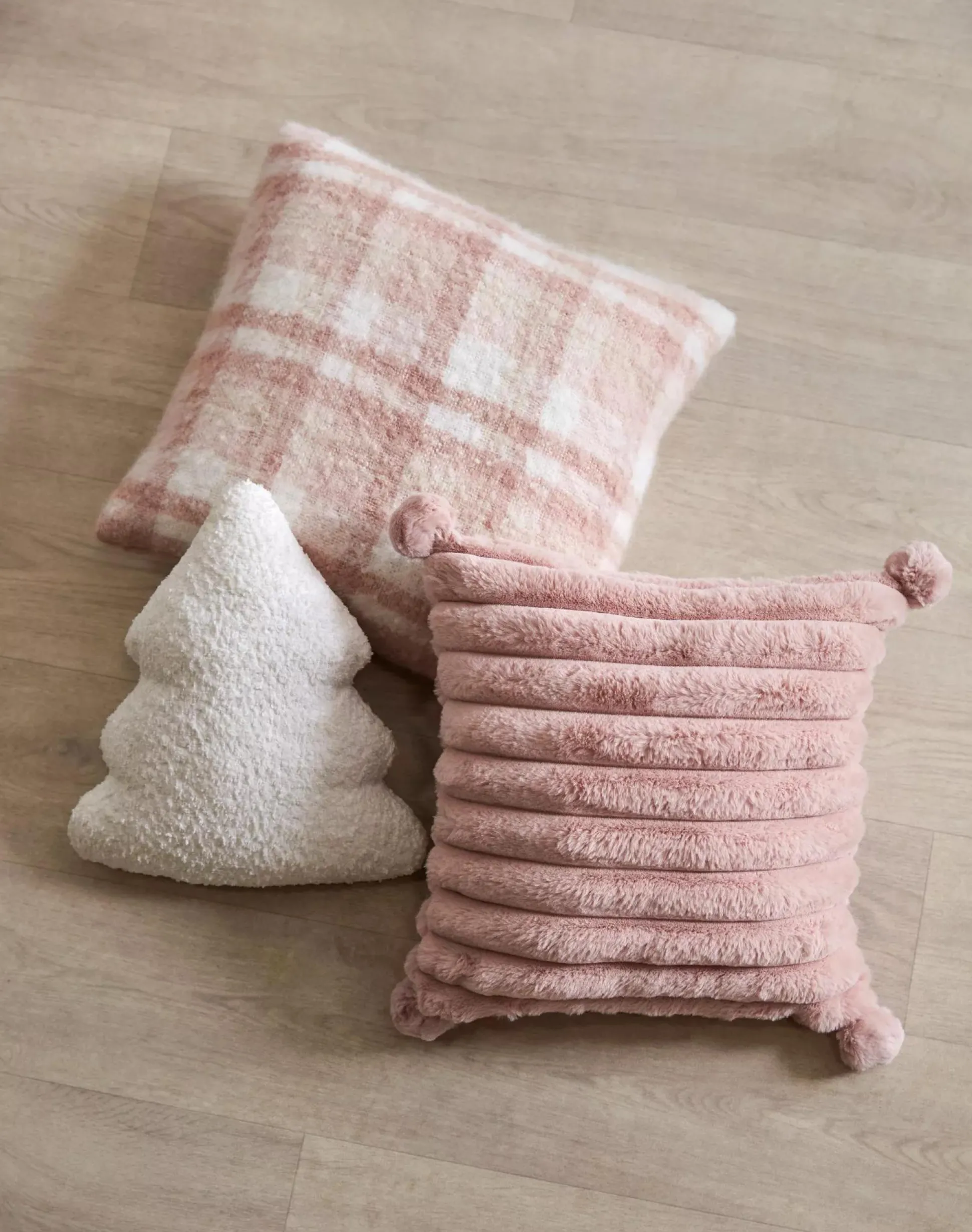 Eida Decorative Throw Pillow