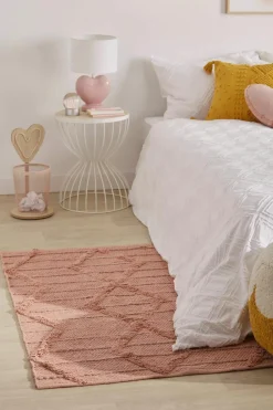 Pink Heart Shaped Table Lamp