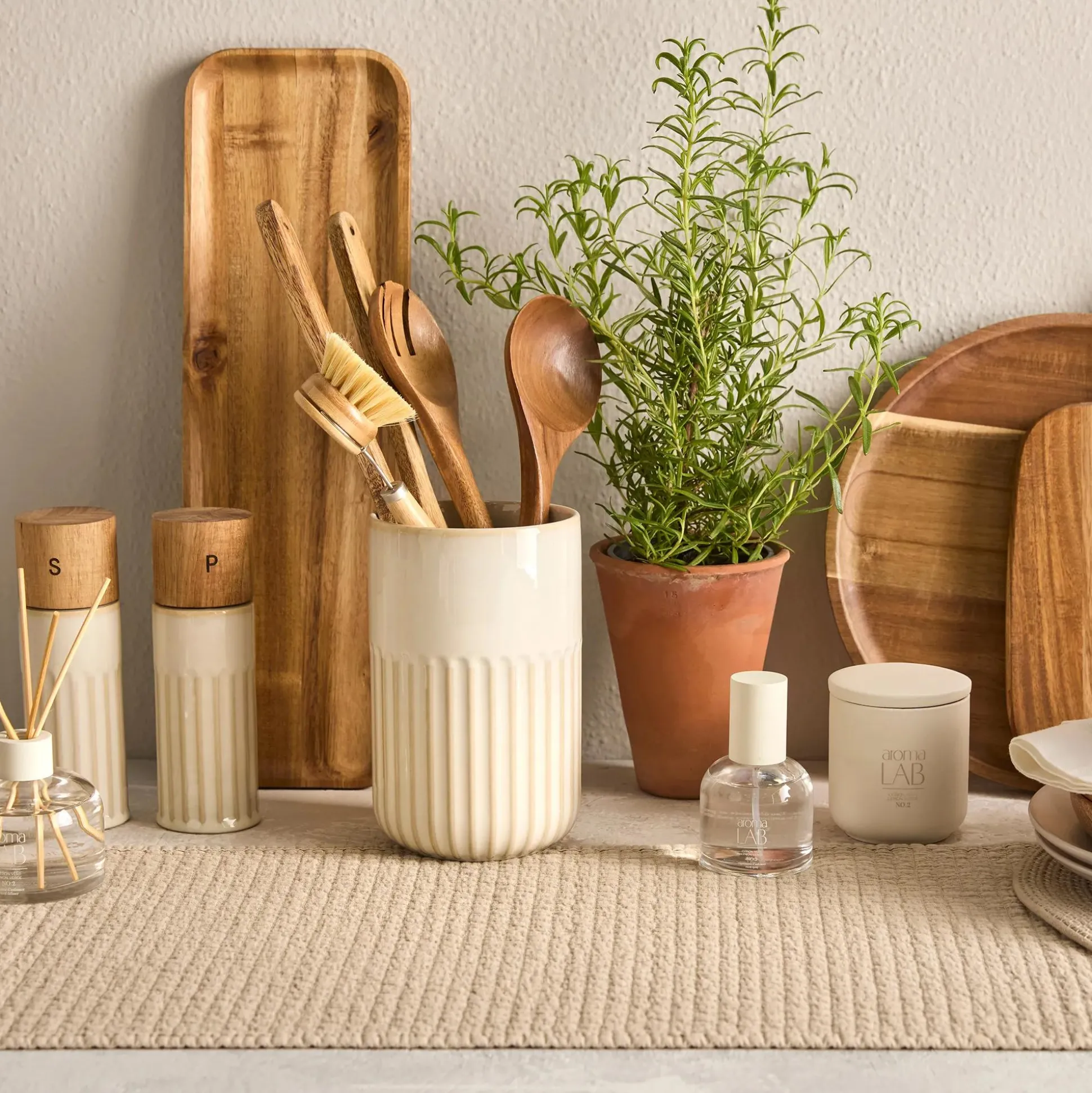 Utensils Holder